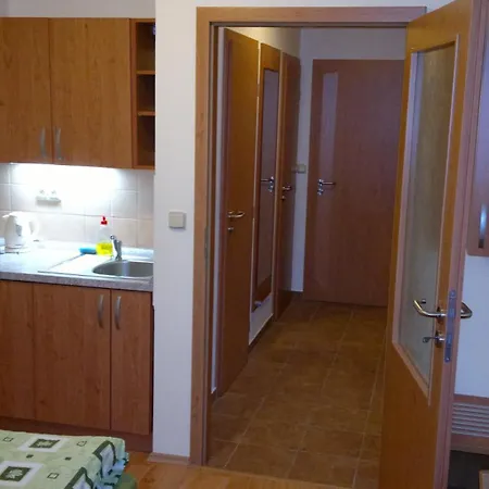 Wellness Pod Rozhlednou 3* Kostelec nad Orlicí