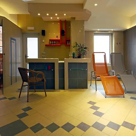 Wellness Pod Rozhlednou 3* Kostelec nad Orlicí