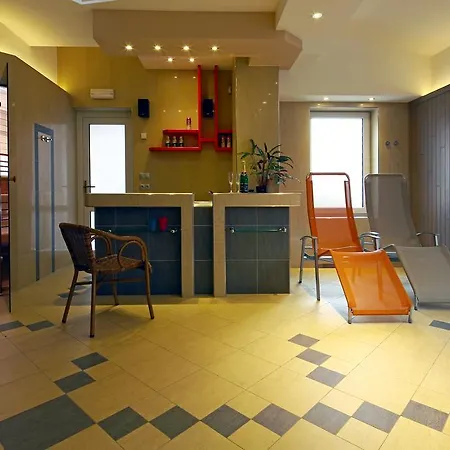 Wellness Pod Rozhlednou 3* Kostelec nad Orlici