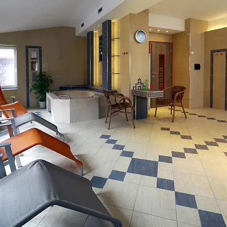 Wellness Pod Rozhlednou Kostelec nad Orlici